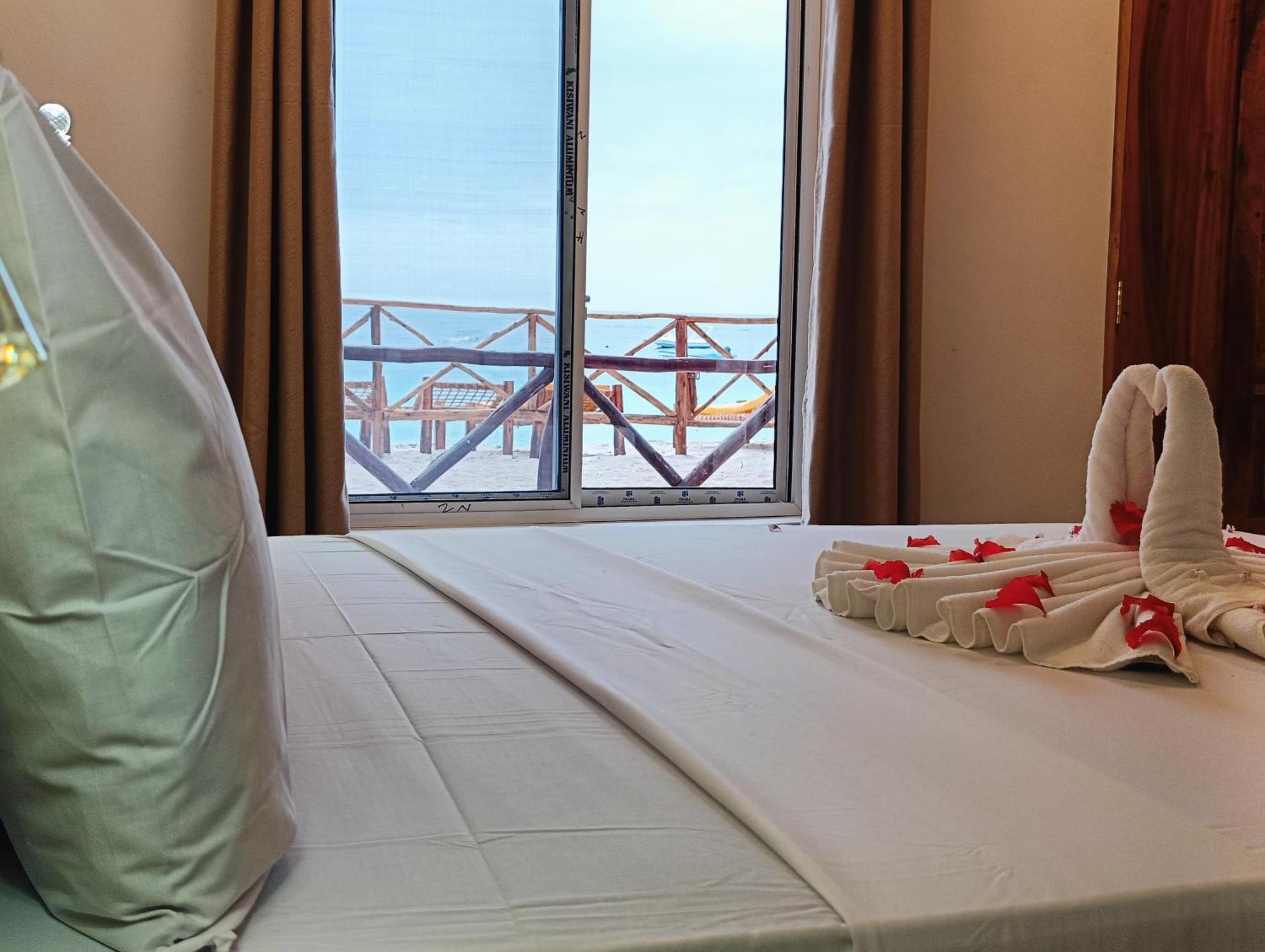 Zanzi Beach Hotel 눙귀 외부 사진