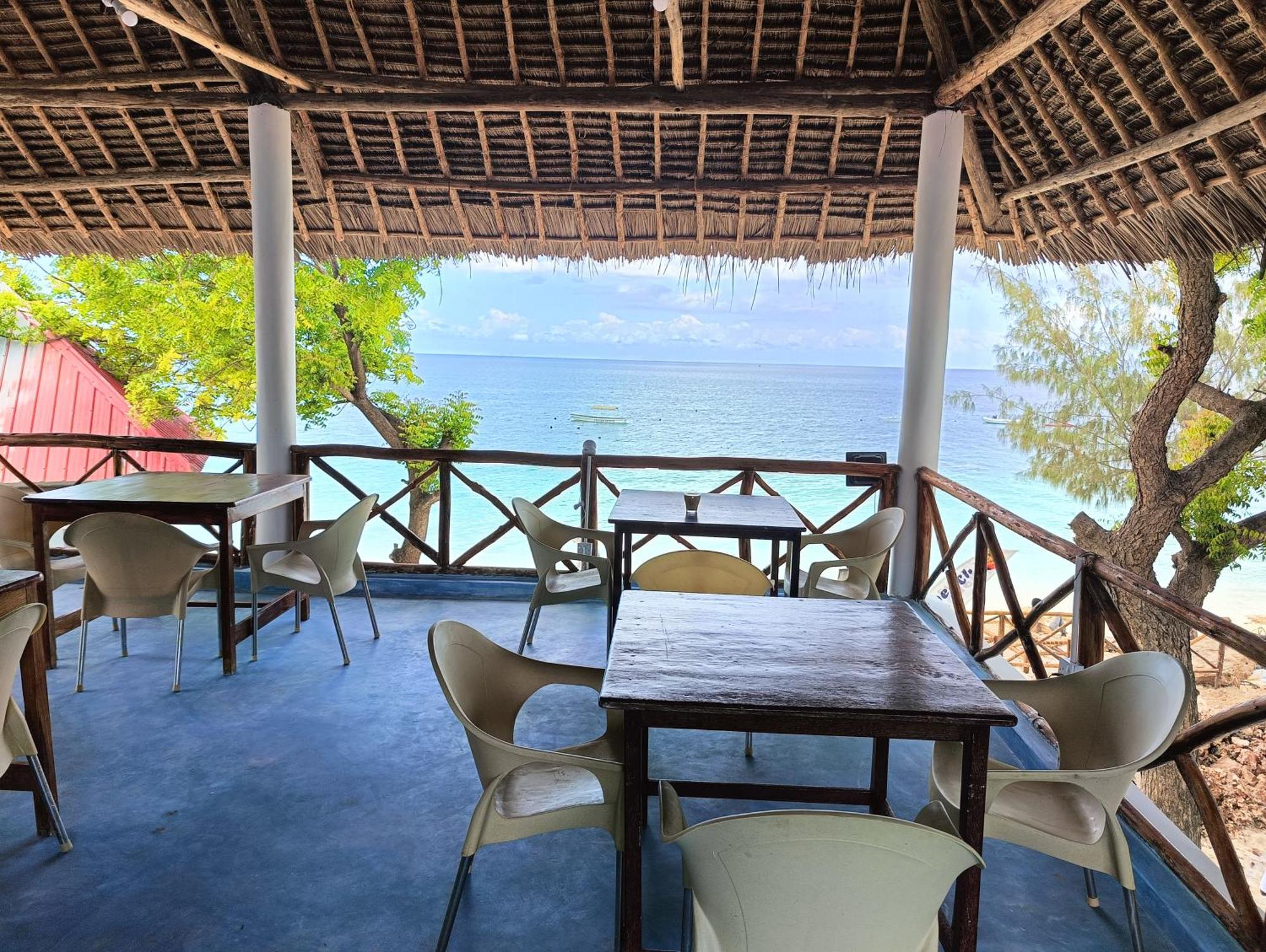 Zanzi Beach Hotel 눙귀 외부 사진