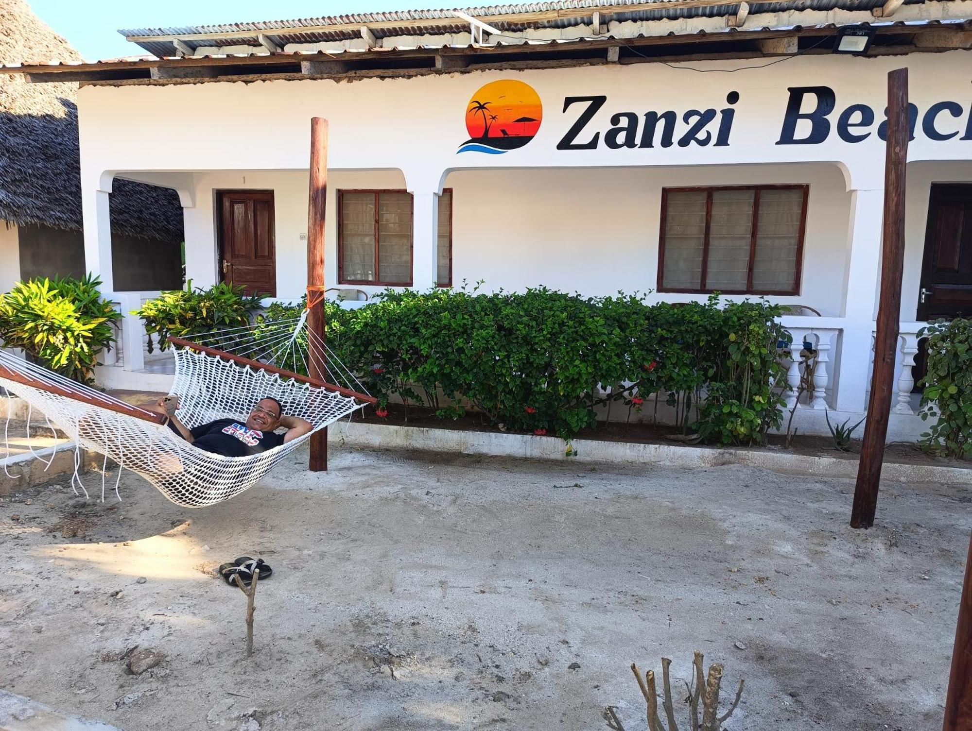 Zanzi Beach Hotel 눙귀 외부 사진